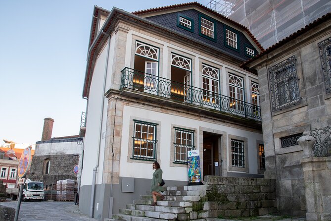 Museu do Vitral Entry Ticket with Wine Tasting - The Included Port Wine Tasting: Small, But Memorable