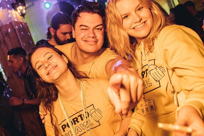 New Years Eve Porto Crawl: 7 drinks, Games, Fun & VIP club entry - The Middle of the Night: Two Bars, 7 Drinks Total, and Games