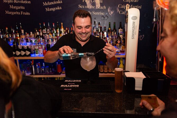 New Years Eve Porto Crawl: 7 drinks, Games, Fun & VIP club entry - Stop Three: VIP Club Entry and Midnight Champagne