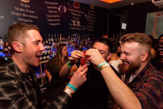 New Years Eve Porto Crawl: 7 drinks, Games, Fun & VIP club entry - How to Avoid the Common New Year’s Eve Mishaps