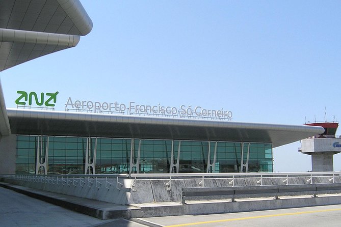 Oporto Airport Private Arrival Transfer - Vehicle choices: car for 1–3, 8-seat for 4–8