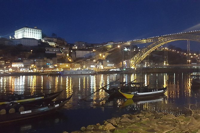 Oporto Private Tour - Porto Cathedral and the side details that turn churches into stories