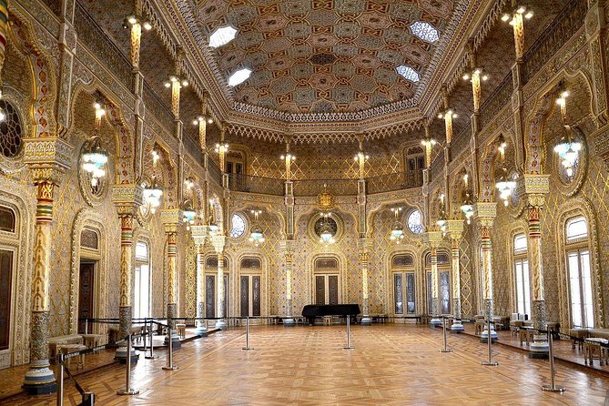 Oporto Private Tour - Palácio da Bolsa: the Arabian Hall and UNESCO-level interiors