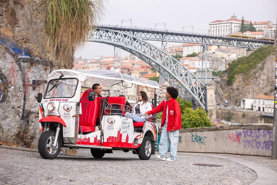 Oporto Tuk-Tuk Tour: Fast, Fun & Flexible – 1H to Full Day! - Luis Bridge views and Cerro do Pilar: Porto and Gaia from above