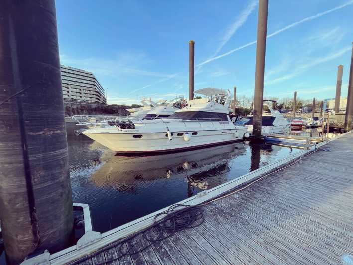 Passeio de barco rio douro inesquecível - Getting started at Marina do Freixo: your “board the yacht” moment