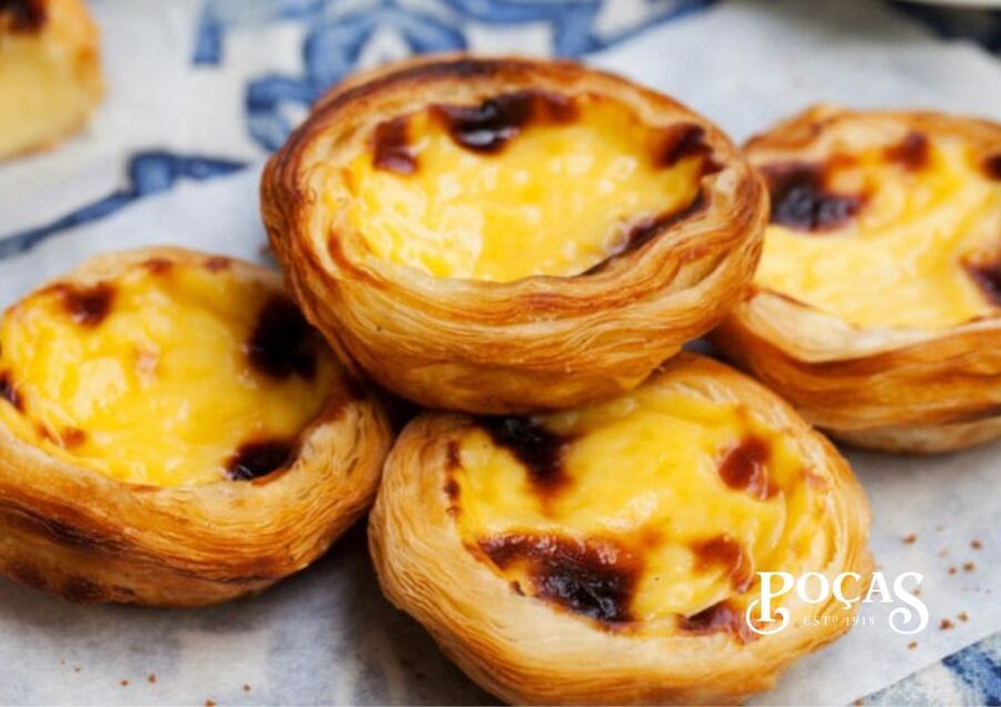 Poças: Guided Tour & Port Wine Tasting with Pastel de Nata - The tasting room: two Ports, one guided comparison