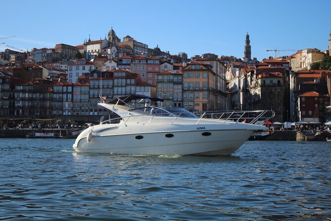 Port : 6 Bridges Private Yacht Cruise with Local Wine & Snacks - Key points I think you’ll care about