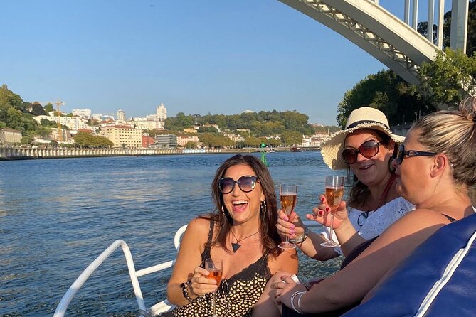 Port : Douro Cruise, 6 Bridges & 4 Port Wines (Max 7) - Starting at Marina da Afurada: the easiest way to get oriented fast
