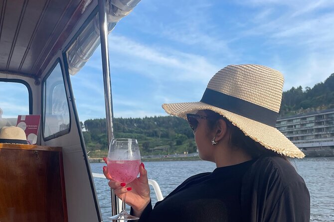 Port : private cruiser 6 Bridges and port wine tasting/Sunset - Port Wine Tasting Aboard: White, Ruby, Tawny, and 10+ Years