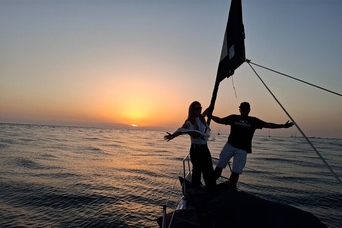 Port shared Thullium Sailboat, enjoy a magical sunset&open sail! - Ponte Dom Luís I and Ribeira: Moving Past Porto’s Most Photographed Views