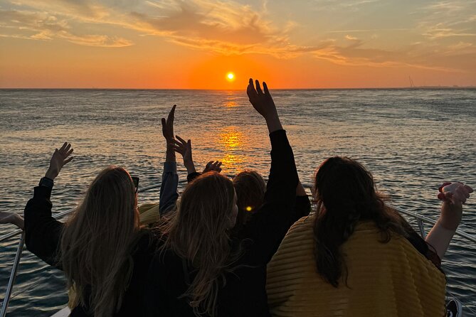 Port : Small-Group 6 Bridges, Douro River Sunset Cruise w/ Drink - Historic Porto and Noble Porto: two sides of one shoreline