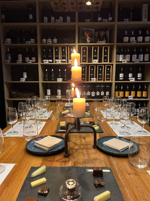Port Wine class with 3 or 5 Port tasting and pairings - What the class feels like: history first, then a tasting table