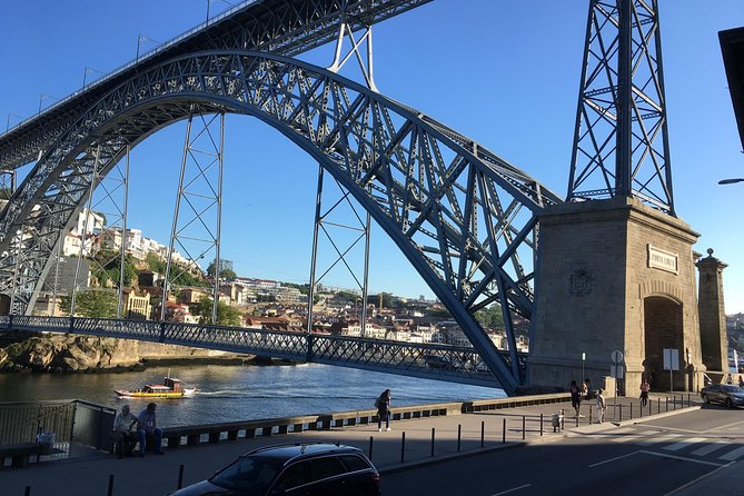 Porto: 2-Hour City Highlights Segway Tour - Guided Experience - Porto Cathedral stop: first big landmark, quick orientation