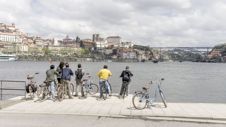 Porto: 3-Hour Bike Tour - Arrábida Bridge and Monumento aos Tripeiros: viewpoints that feel like a bonus