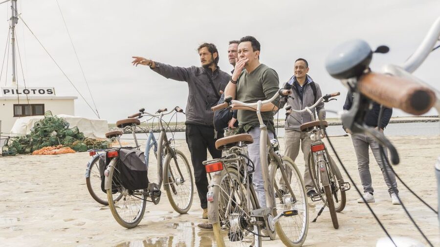 Porto: 3-Hour Bike Tour - From Alfândega areas to riverside sights: where Porto shows its working side