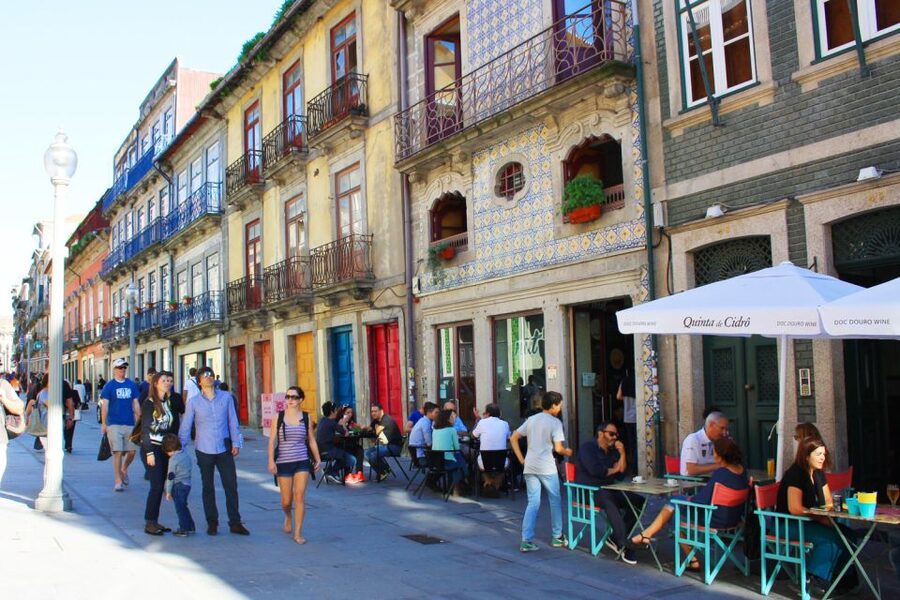 Porto: 3-Hour Downtown Walking Tour - Ribeira by senses: where the city smells and looks like Porto