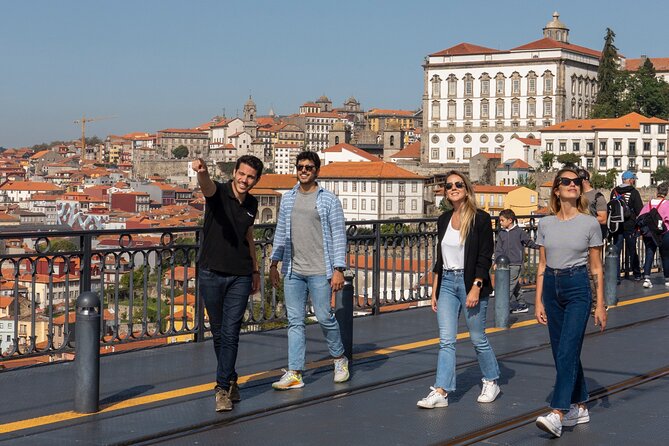 Porto 360°: Helicopter Flight, Guided Walking Tour & River Cruise - Catedral do Porto and Dom Luís I Bridge: two icons, two different tempos
