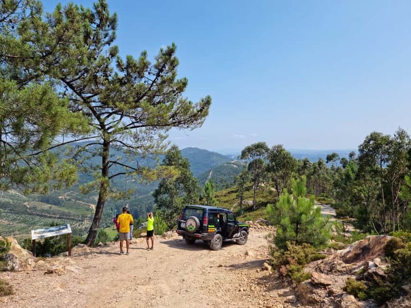 Porto: 4x4 Mountain Tour - River Ferreira silence and the local bar aperitif