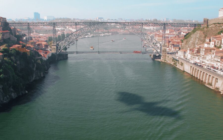 Porto: 5D Flight over de City for all family. - Service and Atmosphere: The Human Side of the 5D Flight