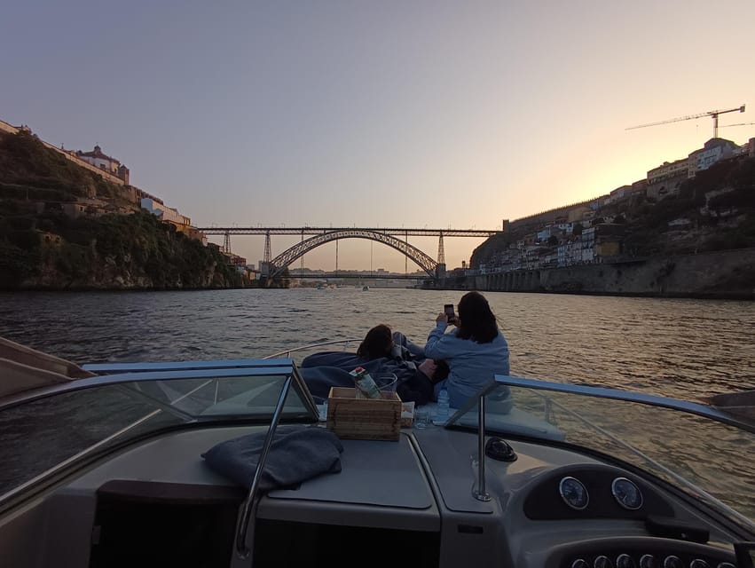 Porto: 6 Bridges and Ribeira Boat Tour with Sunset Option - Dom Luís I and the Gaia side: the classic bridge moment, from underneath and around it