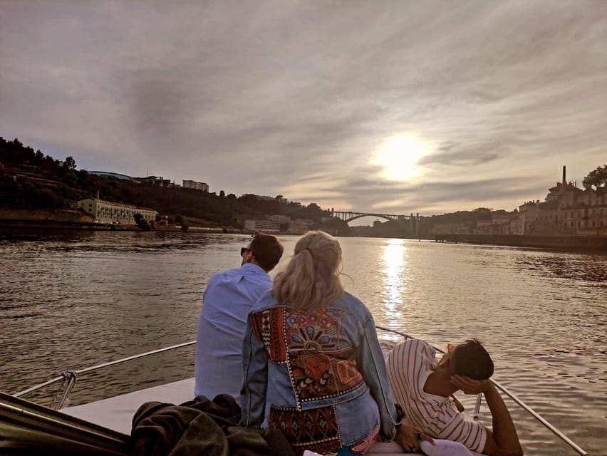 Porto: 6 Bridges and Ribeira Boat Tour with Sunset Option - The six-bridge sequence: Infante, Maria Pia, D. Maria, São João, Freixo