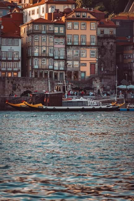 Porto: 6 Bridges Cruise on a Traditional Rabelo Boat - Logistics that can affect your experience