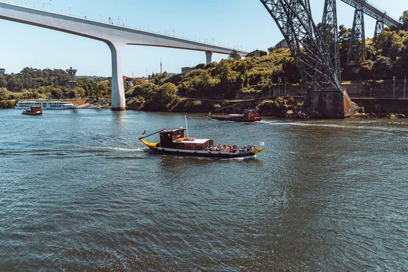 Porto: 6 Bridges Cruise on a Traditional Rabelo Boat - Value and timing: Is $21 worth it?