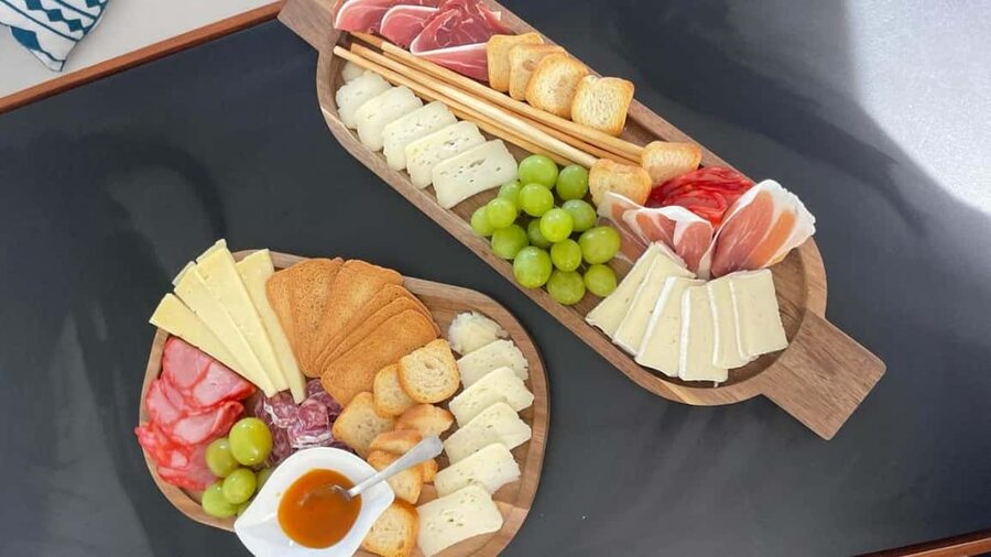 Porto: 6 Bridges Private Cruise with Local Wine and Snacks - Food and wine timing: snacks aren’t an afterthought
