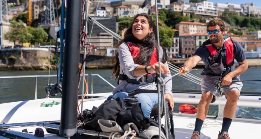 Porto: Accessible Sailing Tour on the Douro river - Foz do Douro: Scenic Time and Calm-Water Photo Moments