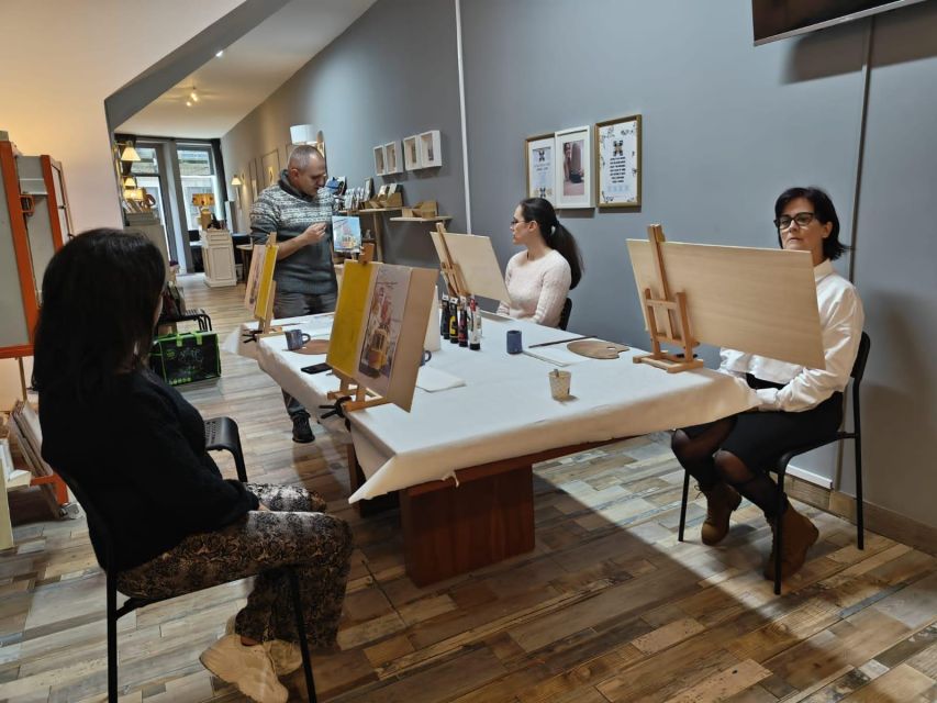 Porto: Acrylic and Oil Painting Class with a Local Artist - Easel Setup and Painting Materials: What to Use and When