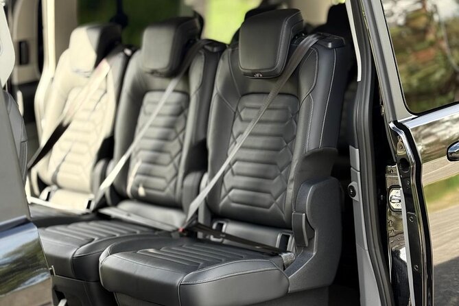 Porto Airport Minivan Transportation Tour Private - From Porto Airport to Your Hotel or Agreed Address: Timing That Fits Real Life