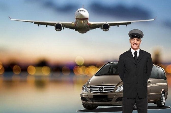 Porto Airport private Departure Transfer (Porto Hotels to Porto Airport) - Vehicle size matters: when 4 passengers can feel cramped