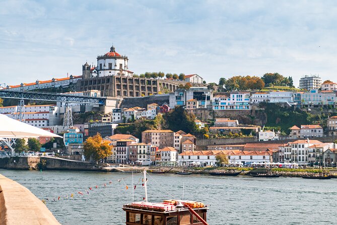 Porto and Gaia: Walking Tour of Douro's Two Riversides - Ribeira and Barredo: where the Douro shapes everyday life and future change