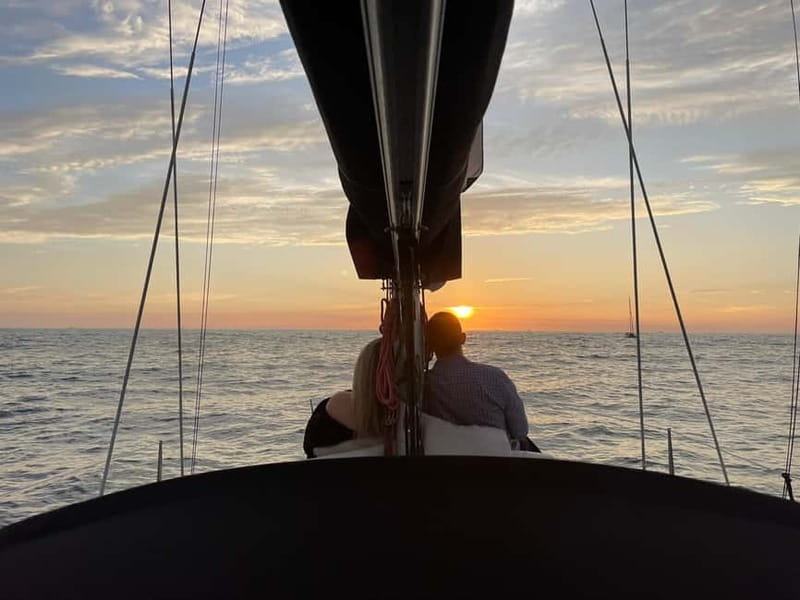 Porto: Best Exclusive Charming Sailboat Sunset - Sunset timing: how to get the best light