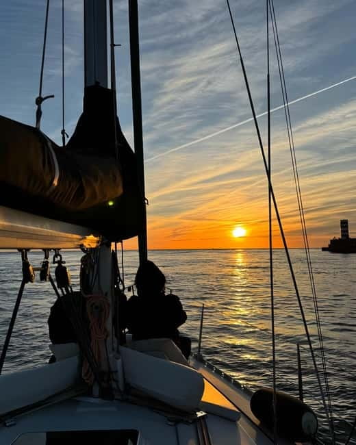 Porto: Best Exclusive Charming Sailboat Sunset - Photos: how to capture Porto without fighting crowds