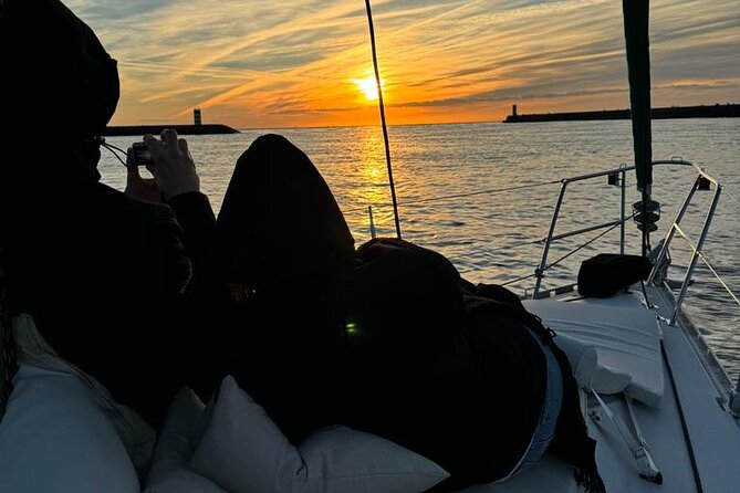 Porto : Best Exclusive Sunset in Charme Sailing - The Main Cruise: Douro River to Ribeira do Porto and Back