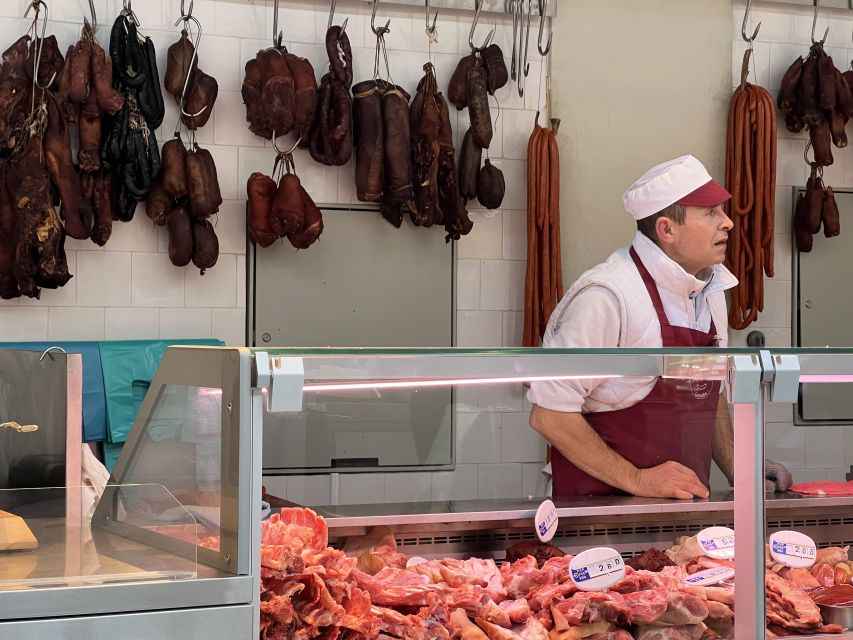 Porto: Bolhão Market Guided Food Tour - Mercado do Bolhão: why it’s the perfect place to start