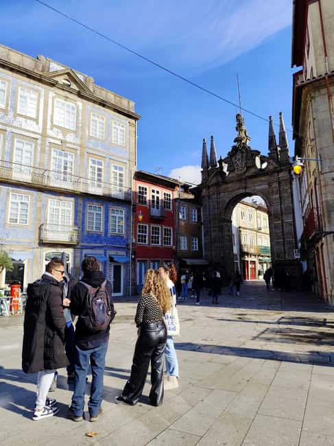 Porto:Braga & Guimarães Small-Group Full Day Tour with lunch - Braga Free Time: A Short Break That Helps the Whole Day