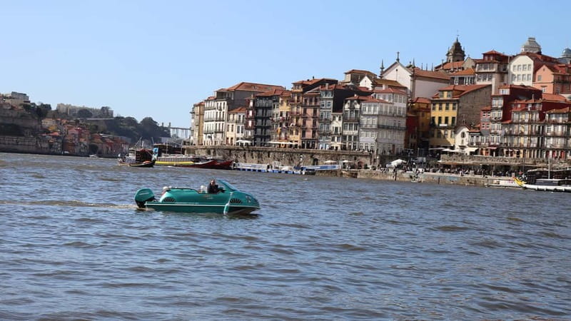 Porto: Bridges Cruise in a Fiat 500 Limited Edition Boat - Comfort, Group Size, and the Movie-Star Feeling