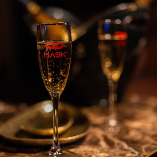 Porto: Cabaret & Pole Shows, with a Welcome Drink! - FAQ