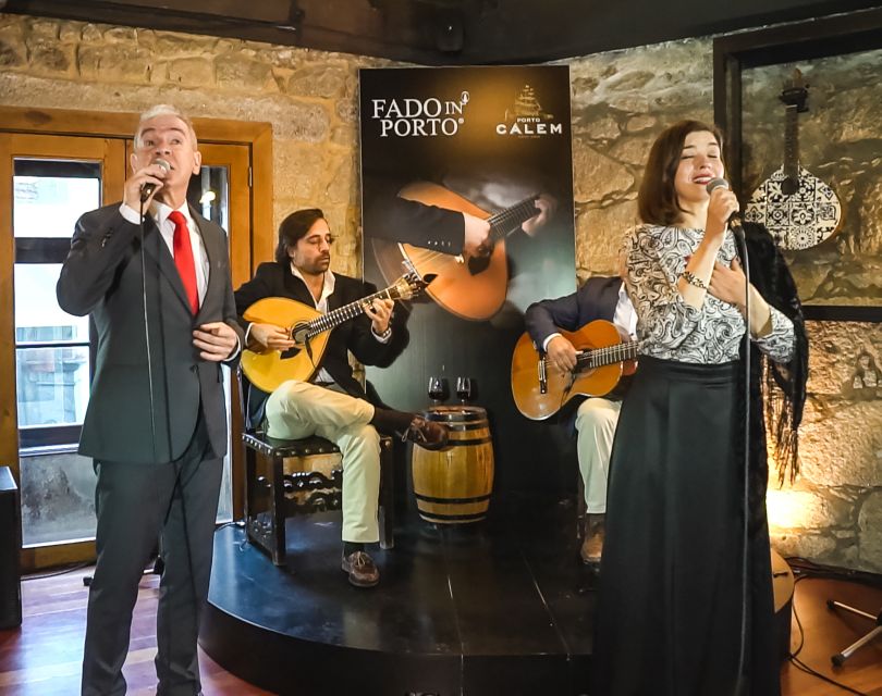 Porto: Cálem Cellar Tour, Fado Show & Wine Tasting - Porto’s Cálem Cellars and Fado: A 75-Minute Night Plan
