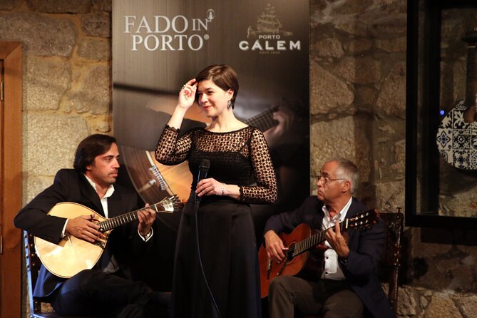 Porto: Cálem Cellar Tour, Live Fado Show and Wine Tasting - Port tasting during Fado: two glasses, timed for the show