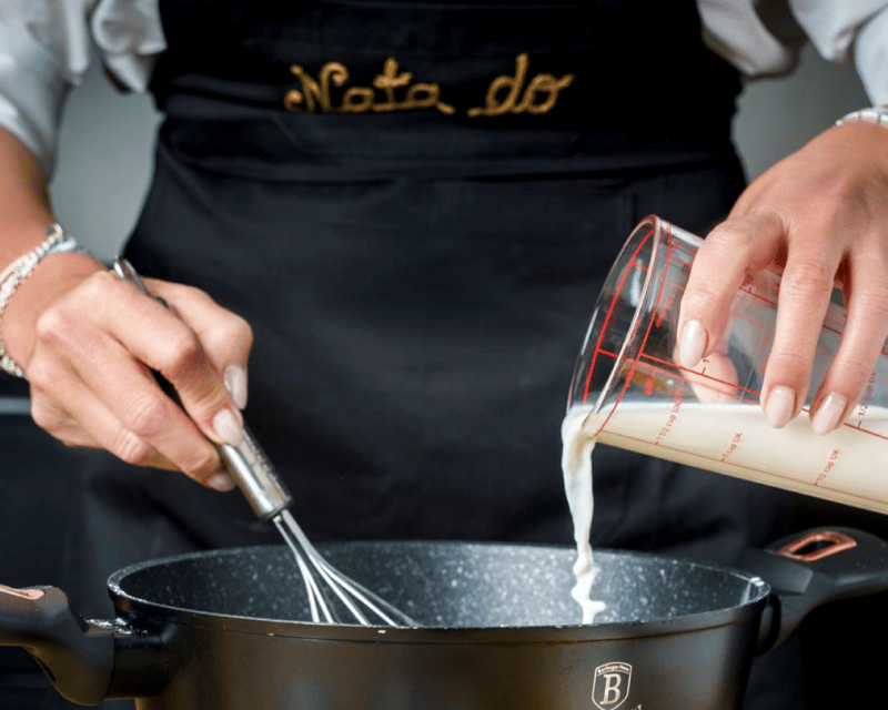 Porto center- Workshop “A nata do BJ” making pasteis de nata - The Baking Break: Portuguese Music, Drinks, and a Relaxed Pace