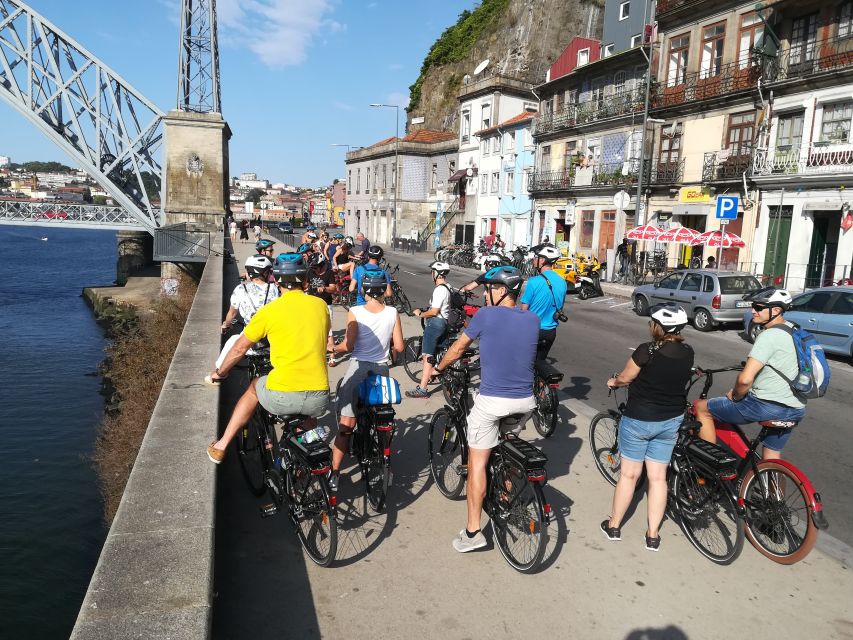Porto: City Highlights 3-Hour Guided Electric Bike Tour - Avenida dos Aliados: where Porto feels like a capital city