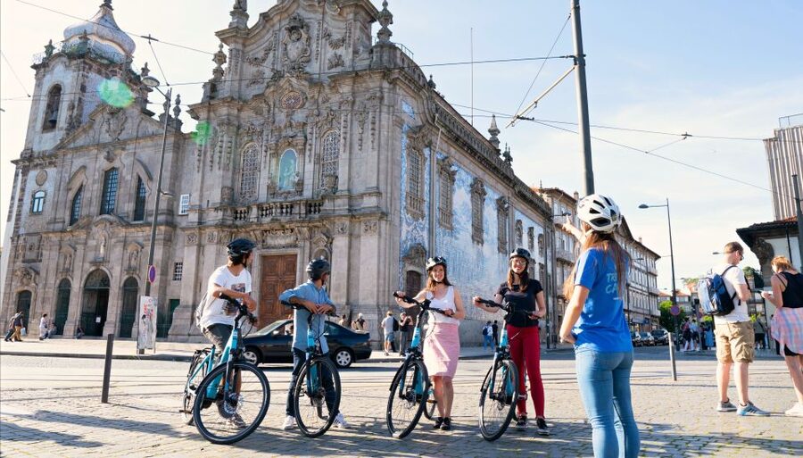 Porto: City Highlights 3-Hour Guided Electric Bike Tour - Getting your bearings: Serra do Pilar and the bridge view