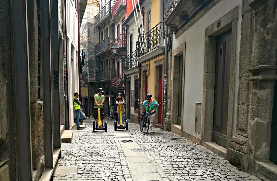 Porto: City Highlights Guided Segway Tour - São Bento Station: a quick stop with time to breathe
