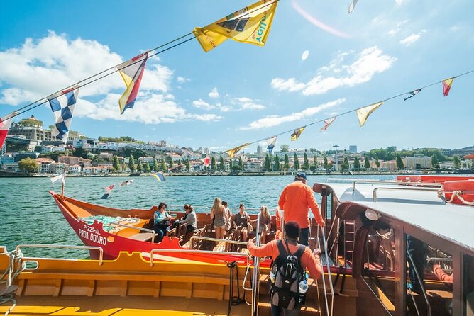 Porto City Tour Full Day with Lunch and Six Bridges Cruise - Private basis - Lunch in Porto: Francesinha with drinks included