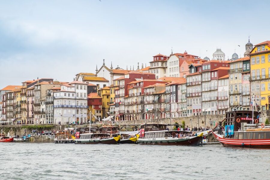 Porto: City Train Tour, River Cruise & Wine Cellar - Magic Train Pickup by Sé Cathedral: Where the Day Starts