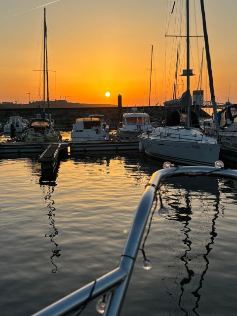 Porto: city views Porto, shared or private (Sunset Option) - Getting started at Rua da Praia: where the experience really begins