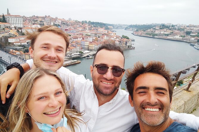 Porto city Walking Tour by a expert local - Stop 5: Rua de Santa Catarina and the Majestic Cafe Break